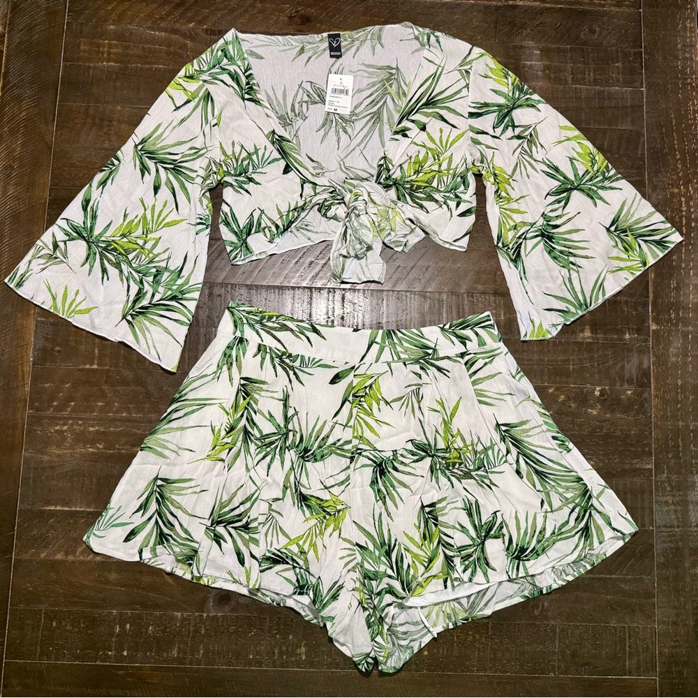 NWT Windsor 2pc Tropical Crop Top Shorts Set Sz M & L Vacation Summer Party Sexy - Picture 1 of 14